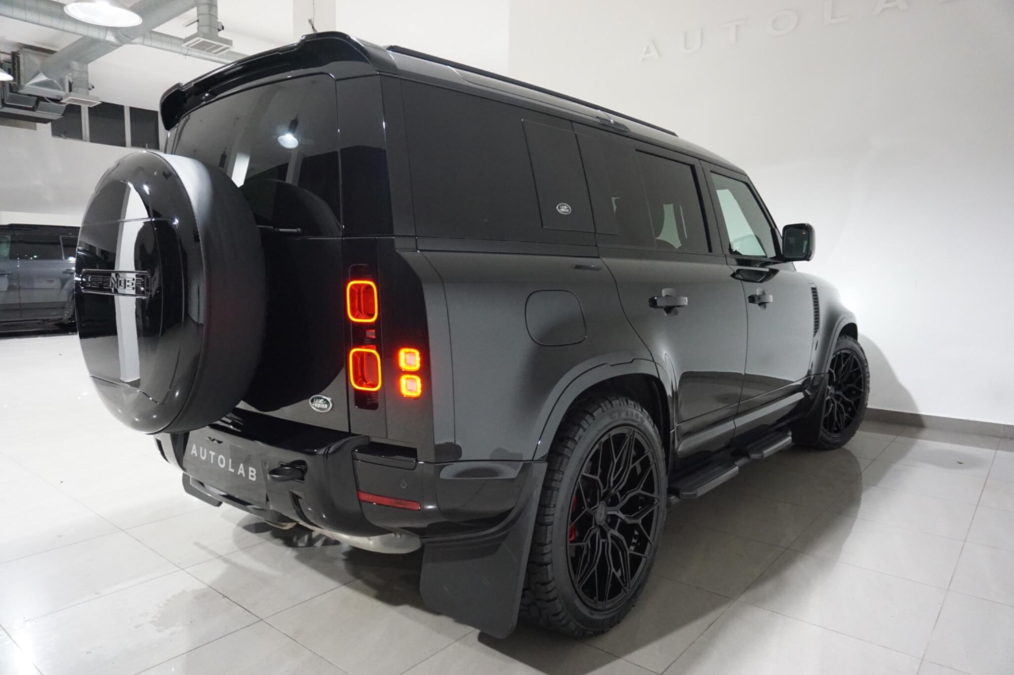 Land Rover Defender 110 3.0 D250 MHEV X-Dynamic HSE SUV 5dr Diesel Auto 4WD Euro 6 (s/s) (250 ps)
